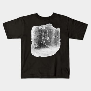 Sea salt under the microscope Kids T-Shirt